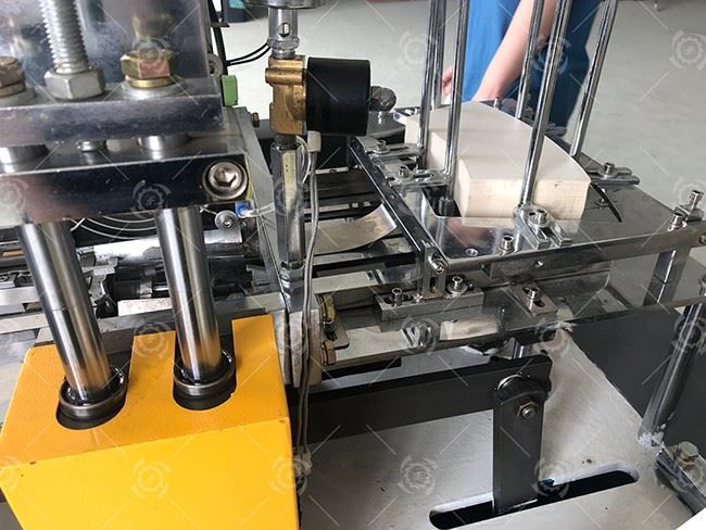 Высококачественное ультразвуковое умное оборудование для изготовления бумажных стаканчиков