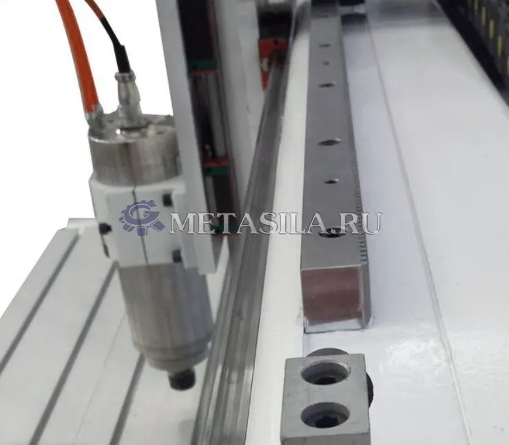 картинка Фрезерный станок по дереву с ЧПУ от магазина Метасила