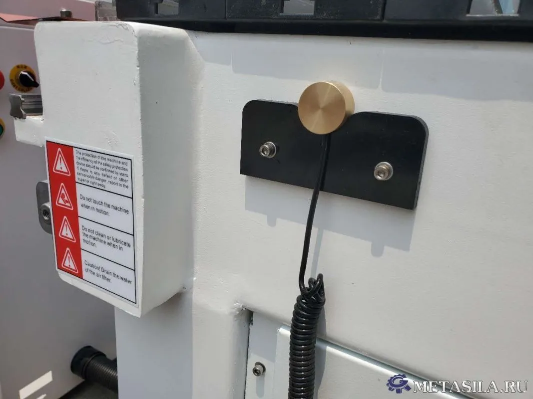 картинка Фрезерный станок по дереву с ЧПУ от магазина Метасила