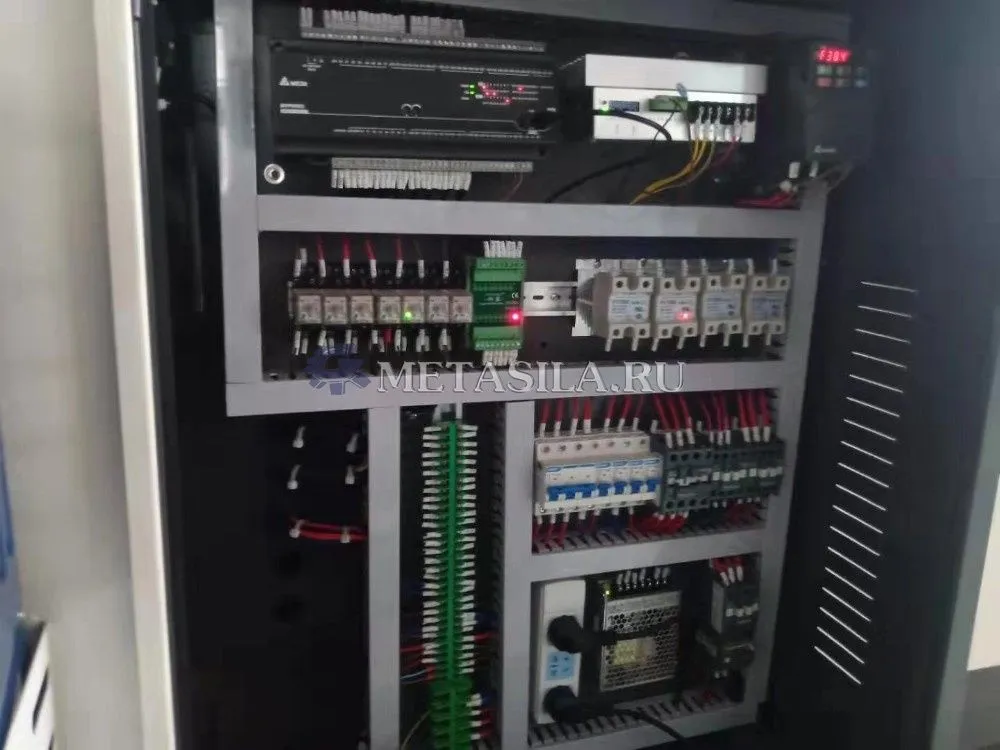 картинка Машина для производства бумажных стаканчиков XL-ZB16 от магазина Метасила