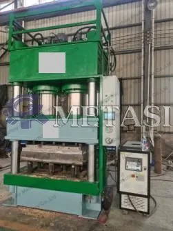 картинка Линия по производству поддонов из прессованной древесины W- 85  от магазина Метасила