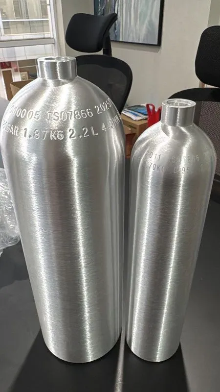 картинка Двухстанционная установка для наполнения N₂O/CO₂ от магазина Метасила