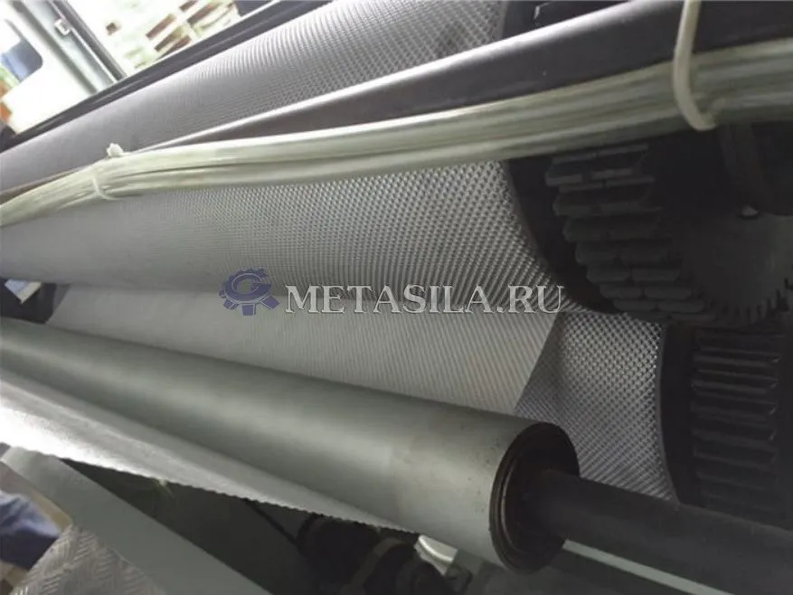 картинка Машина для производства салфеток для рук от магазина компании Метасила