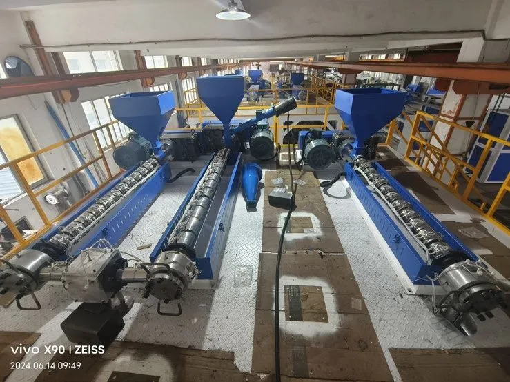 картинка Станок по производству ВПП (модель R-45) от магазина Метасила