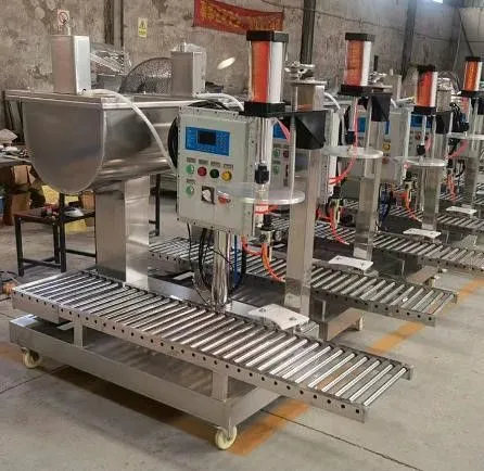 фото Полуавтоматическая фасовочная машина для жидкой продукции F02 от магазина Метасила