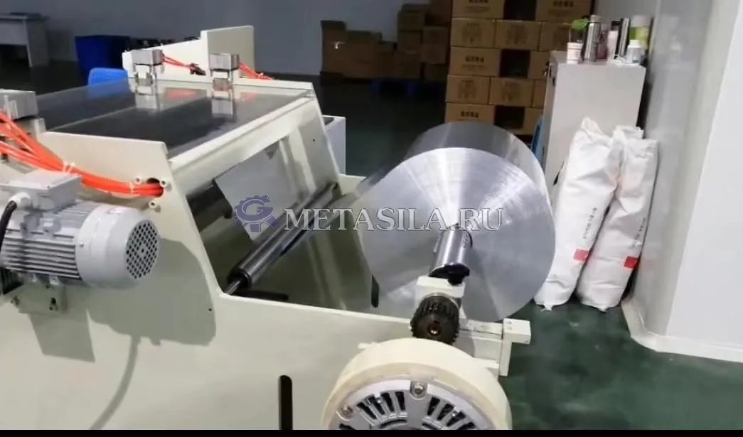 картинка Линия по производству контейнеров из фольги J-54  от магазина Метасила