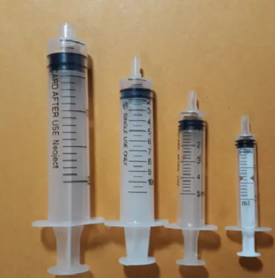 картинка Линия по производству 3-компонентных шприцев (2,5,10,20 мл) с линией сборки от магазина компании Метасила