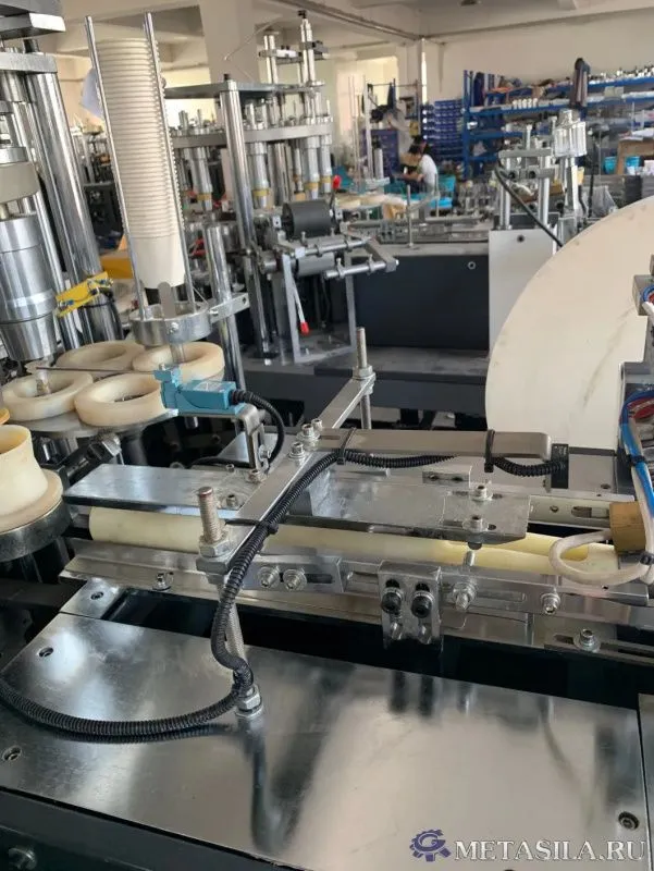 картинка Станок для производства бумажных стаканов BS-09 от магазина Метасила