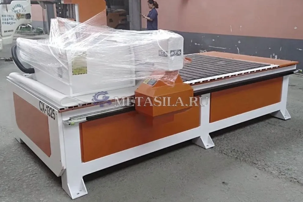 картинка Фрезерный станок по дереву с ЧПУ от магазина Метасила