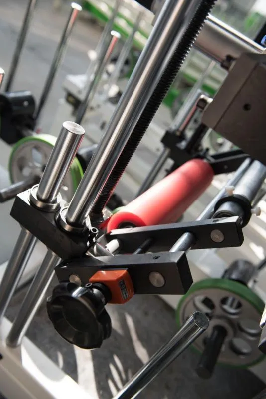 картинка Станок для ламинации SP-98L от магазина Метасила