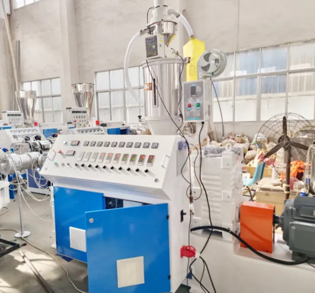 картинка Автоматическая линия для изготовления армированного шланга диаметром 25-50 мм, модель JM-50 от магазина Метасила