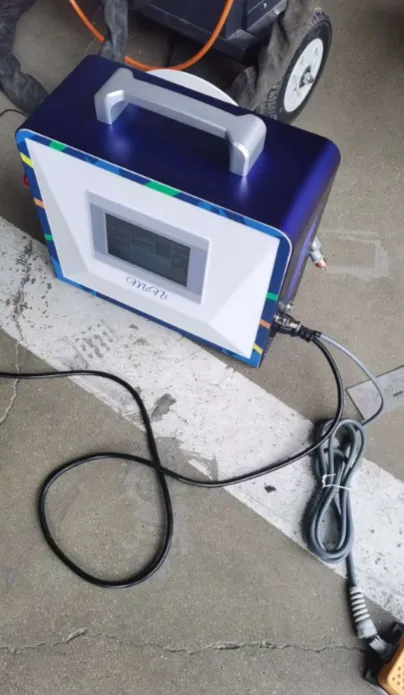 картинка Портативный аппарат для сварки тонкого металла, модель 600W от магазина Метасила