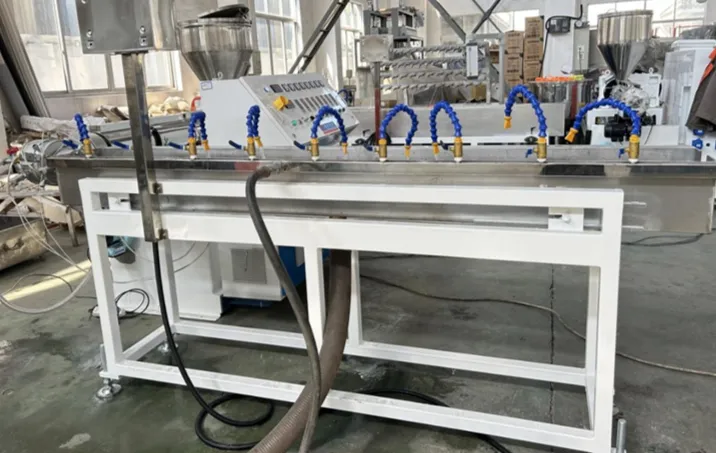 картинка Автоматическая линия для изготовления армированного шланга диаметром 25-50 мм, модель JM-50 от магазина Метасила