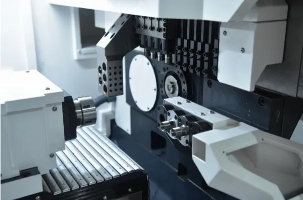 картинка Токарный станок швейцарского типа, для производства осей по чертежу, модель T3-U от магазина Метасила