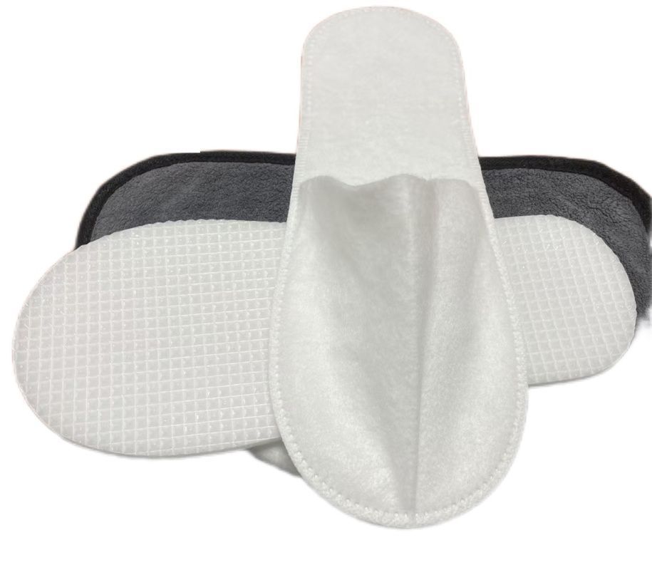 картинка Высокоскоростной станок для производства одноразовых тапочек из нетканого материала DRFB-300 от магазина Метасила