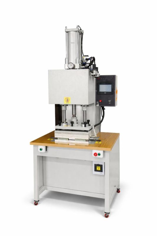 картинка Пресс-машина для производства косметических спонжей (модель RО14) от магазина Метасила