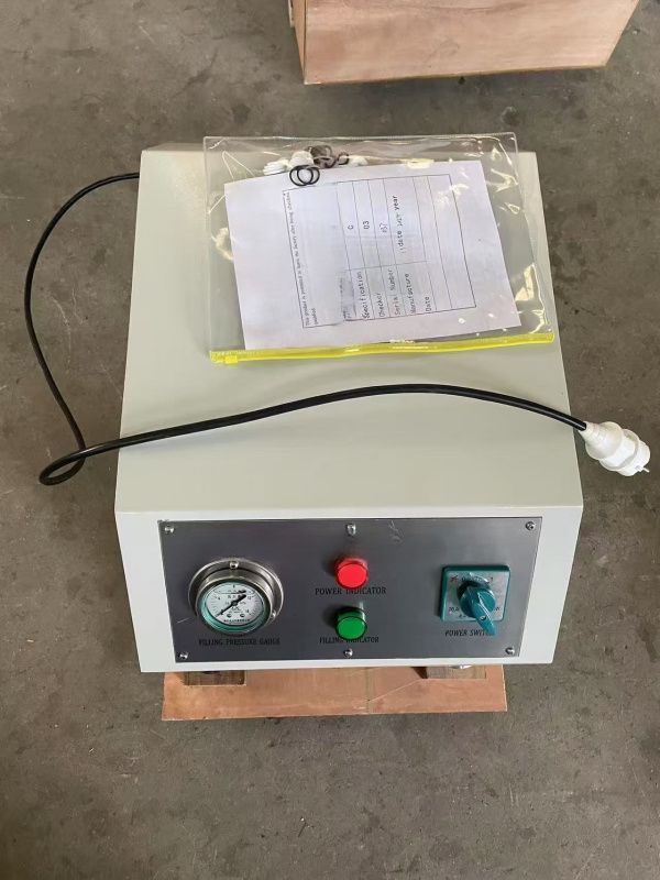 картинка Аппарат для заправки огнетушителей углекислотой (CO₂), модель 1Q от магазина Метасила