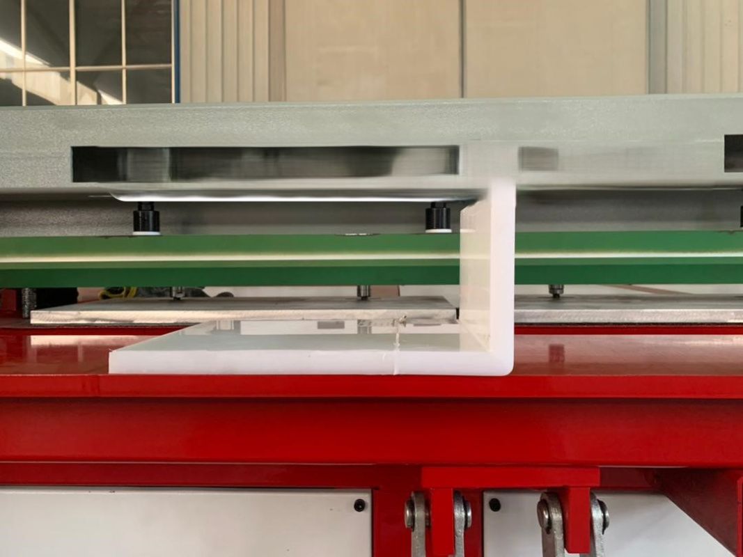 картинка Гибочно-сварочный станок для пластика (MX-4) от магазина Метасила