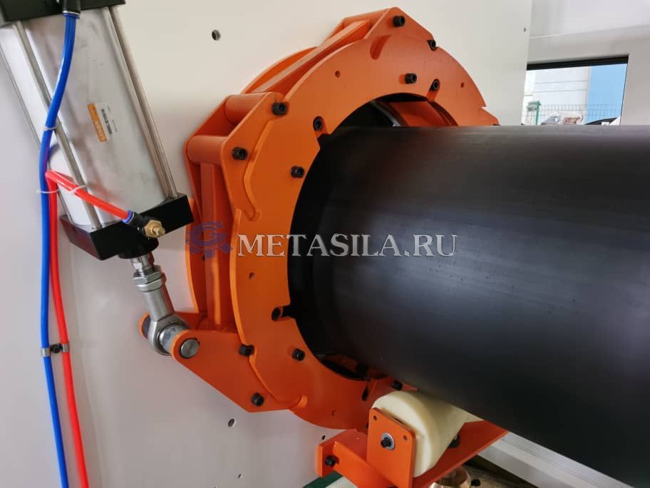 картинка Линия по производству труб из полиэтилена высокой плотности (диаметр трубы: 90-560 мм) от магазина Метасила