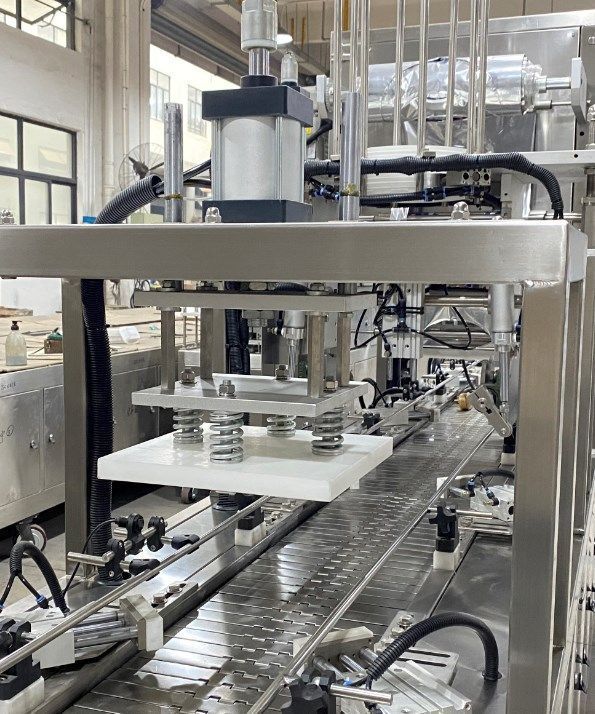 фото Станок для запечатывания пленки на контейнерах (модель L27N) от магазина Метасила