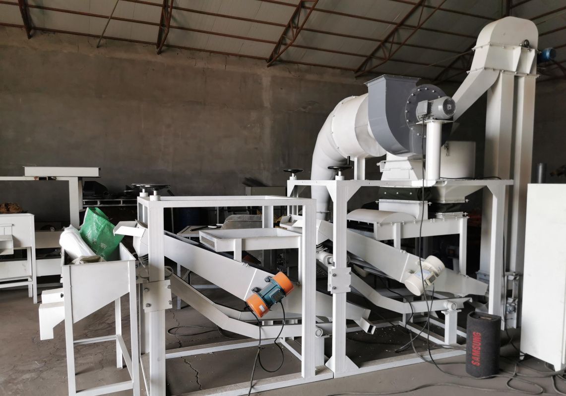 картинка Станок для лущения семян подсолнечника KIG-06 от магазина Метасила