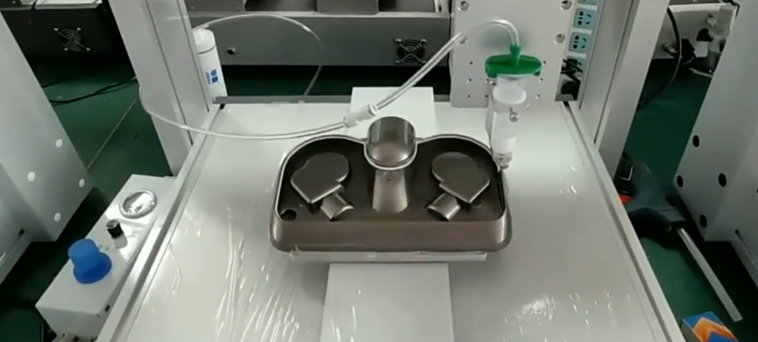 картинка Трехосевой автоматический дозатор клея, модель LK-300 от магазина Метасила