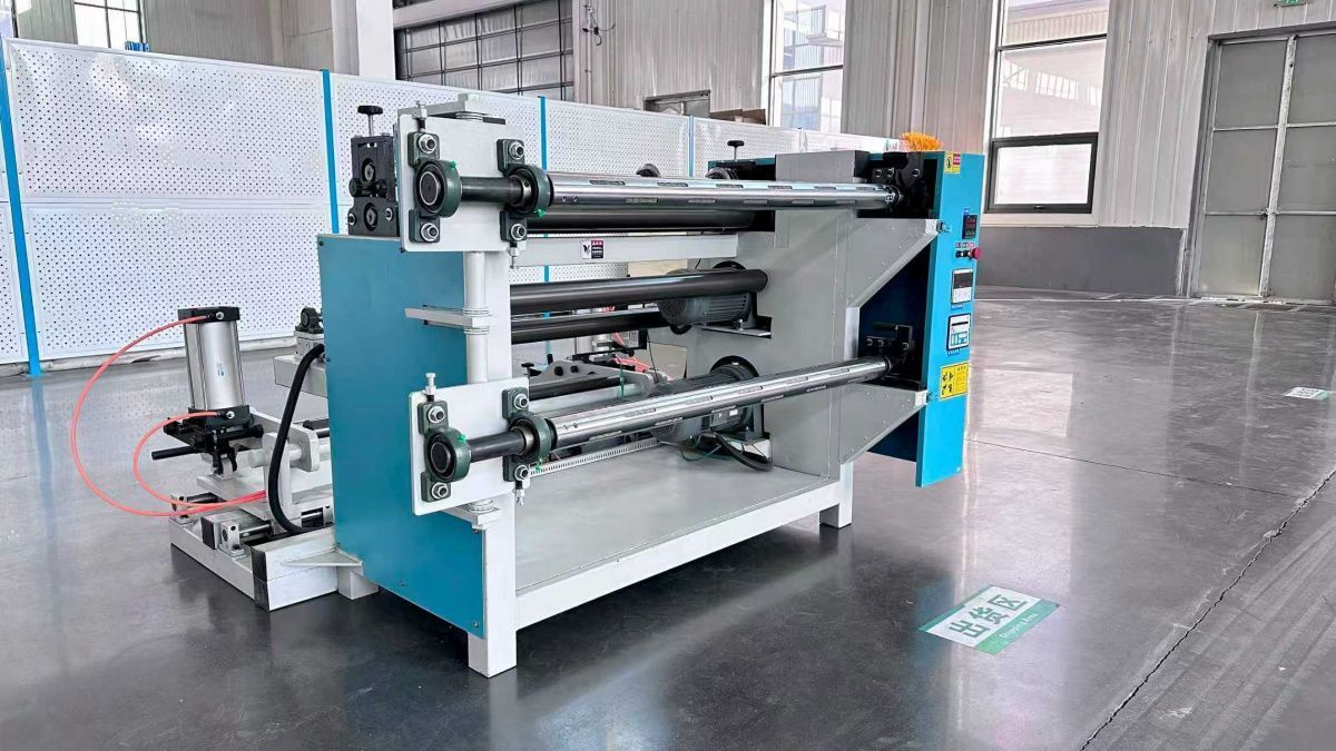 картинка Машина для продольной резки и перемотки спанбонда X180 от магазина Метасила