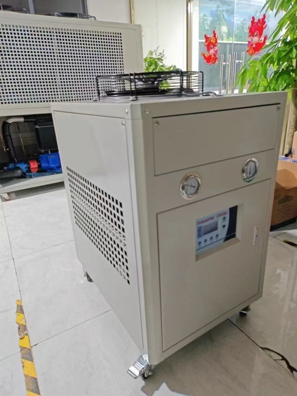 картинка Плавильная индукционная печь средней частоты, модель LK-2 от магазина Метасила