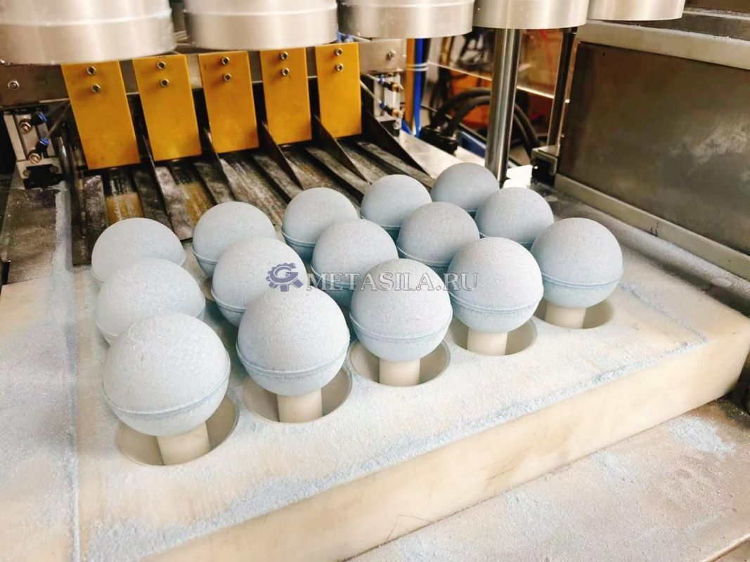 картинка Станок для производства бомбочек для ванн F-005 (одноцветная однорядная форма) от магазина Метасила