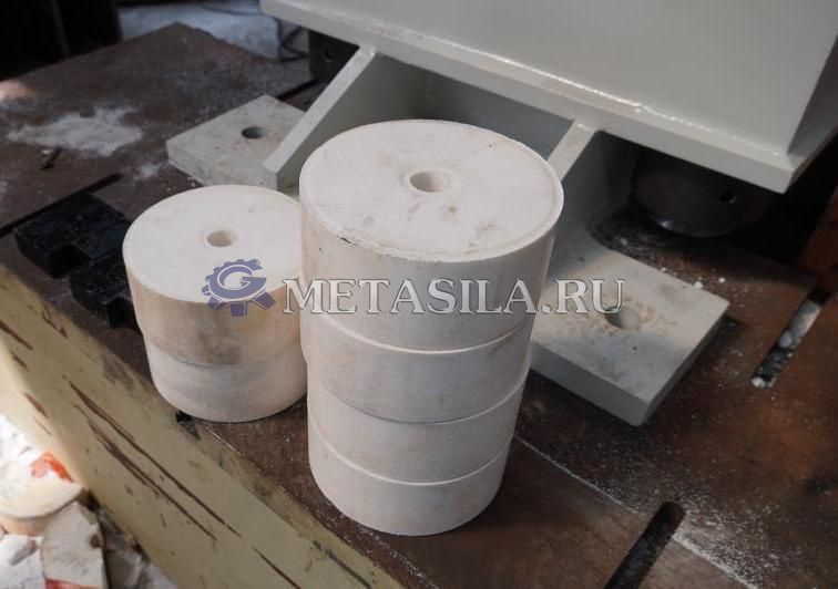 картинка Гидравлический пресс для изготовления соляных блоков весом 315 тонн  от магазина Метасила