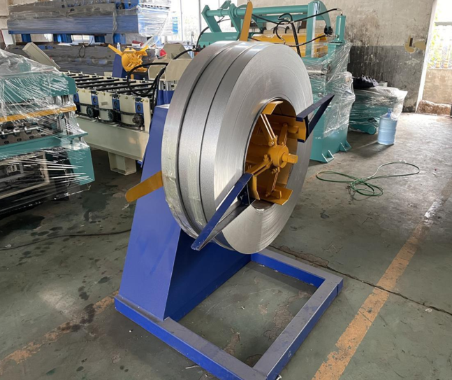 картинка Автоматическая линия изготовления штукатурного уголка, модель 3KL от магазина Метасила