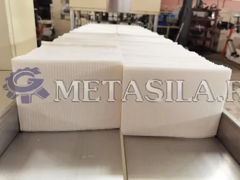 картинка Автоматическая линия по производству стоматологической нагрудной салфетки от магазина компании Метасила